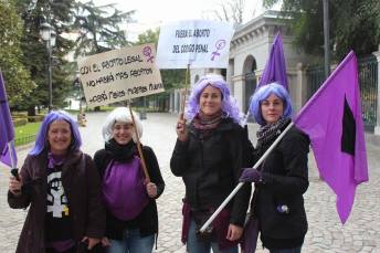 1010941_718576608175623_314870063_n